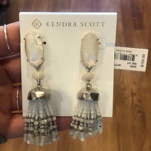 Kendra Scott beautiful dove earrings!